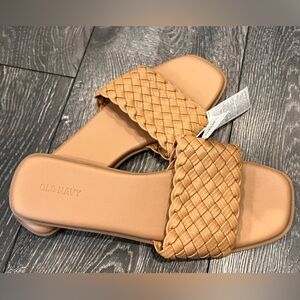 Old Navy Beige Woven Slides Brand New with Tags Size US 9